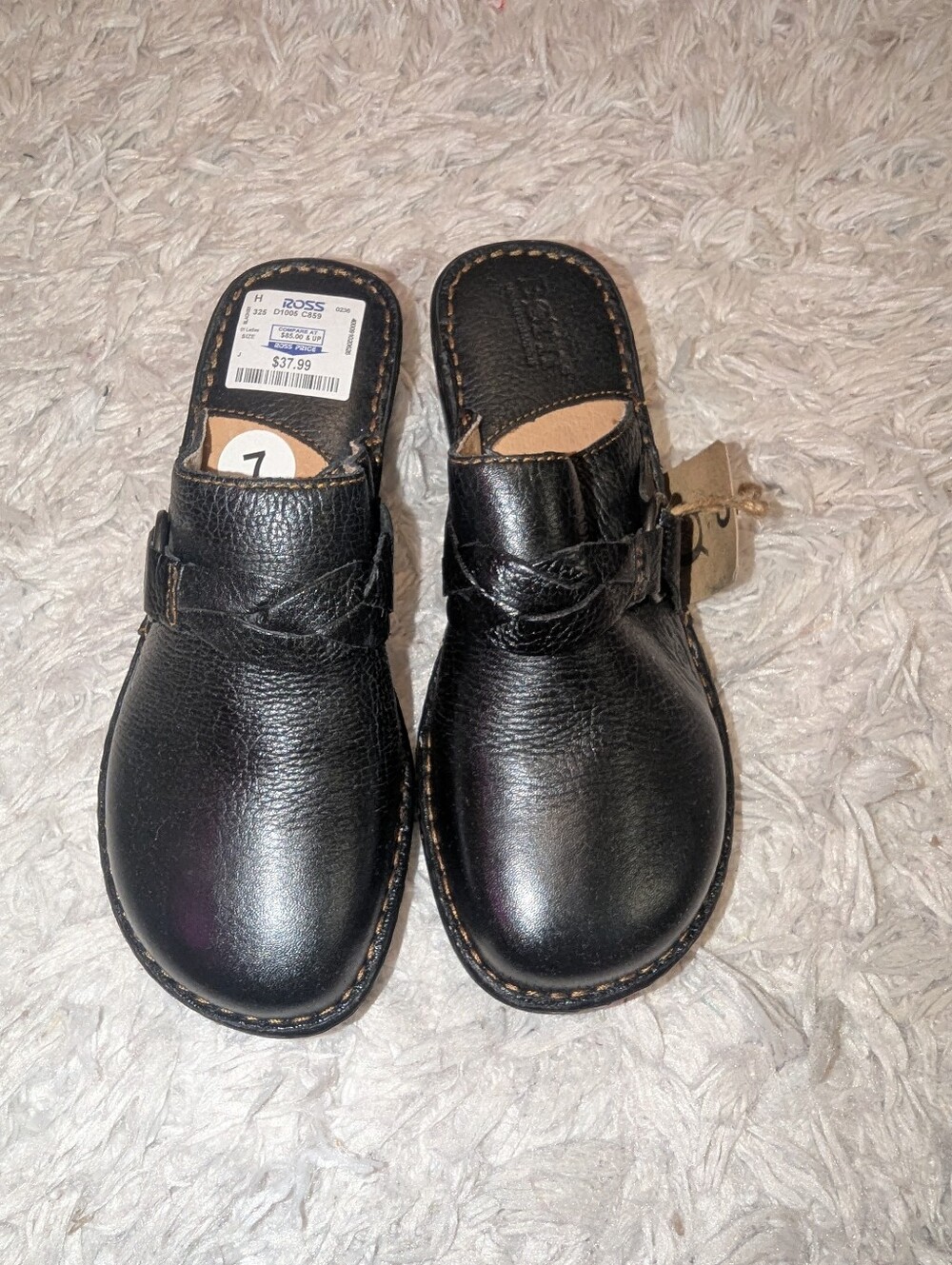 Nwt Børn black slip-on shoes sz 7